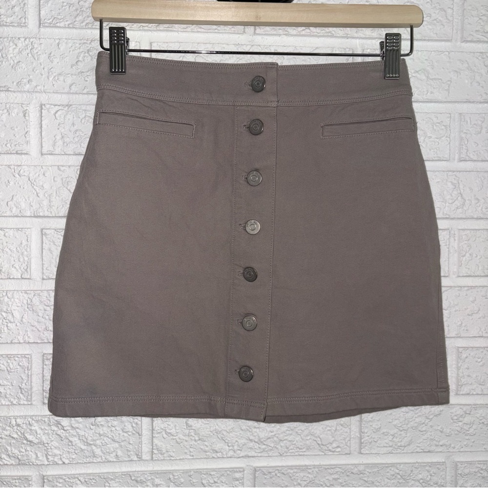 Aritzia - Wilfred Free Skirt
